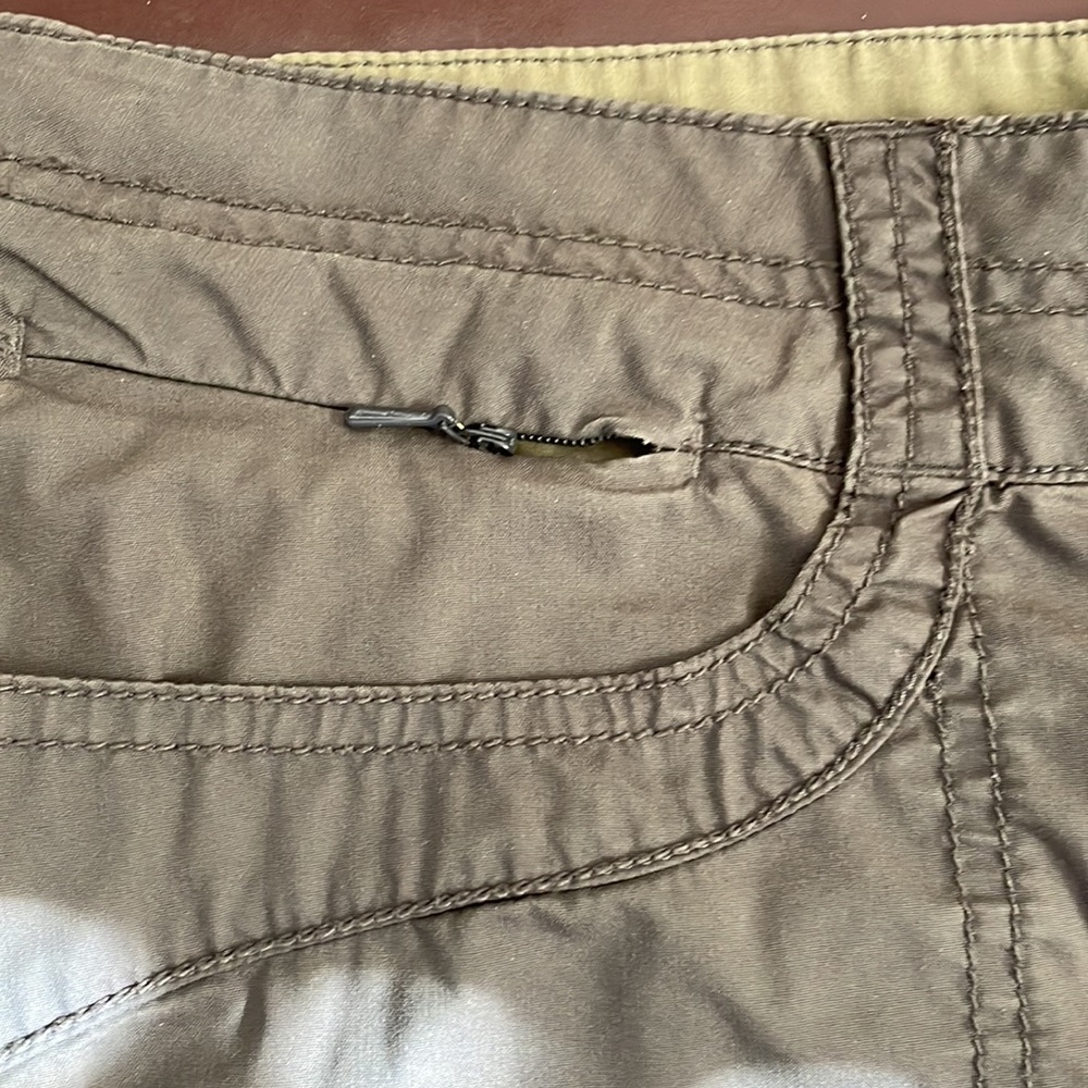 REI Women’s Hunter Green Activewear Shorts - 14 - Picture 7 of 11